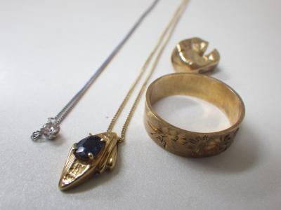 ゴールドアクセサリー買い取り(ネックレス リング 金歯 K18WG)藤沢市葛原