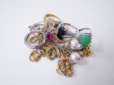 アクセサリー買い取り (リング ネックレス 宝石)綾瀬市