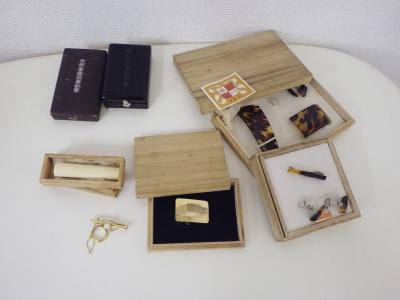 遺品整理 (勲章 和装小物 ビジネス小物 印材)藤沢市遠藤