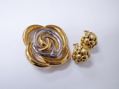 金製品買い取り （ブローチ　イヤリング　ＹＧ×ＷＧ）藤沢市用田
