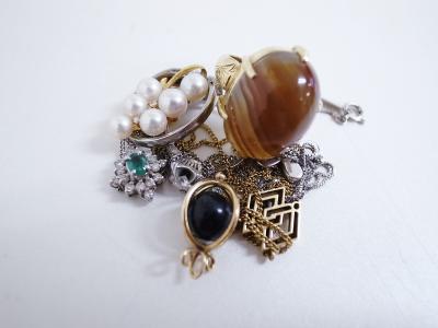 宝飾品買取（指輪　ネックレス　エメラルド　ダイヤモンド）藤沢市高倉