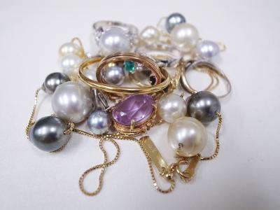 金アクセサリー買い取り (パール 色石)藤沢市円行