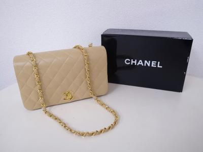 シャネルチェーンショルダー買取