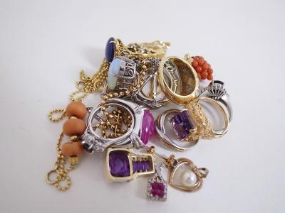 アクセサリー買取 (指輪 ネックレス 宝石)藤沢市善行