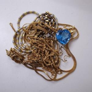 引っ越しで出てきたアクセサリー買取