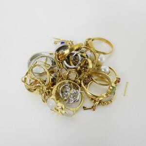 金製アクセサリー買取り