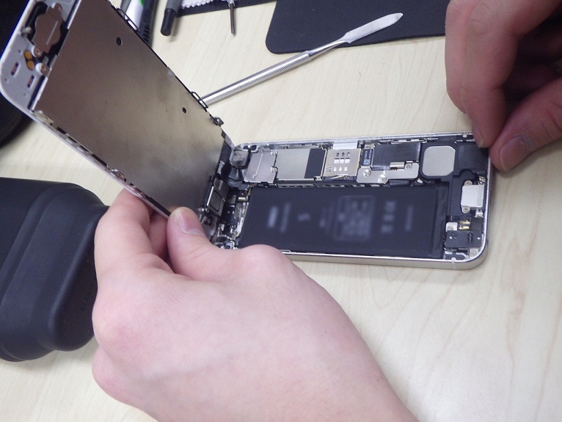 iPhone修理 即日お渡し可能 (藤沢市湘南台)