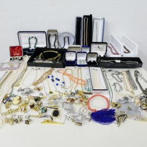 金銀プラチナ以外のアクセサリーもまとめて買取
